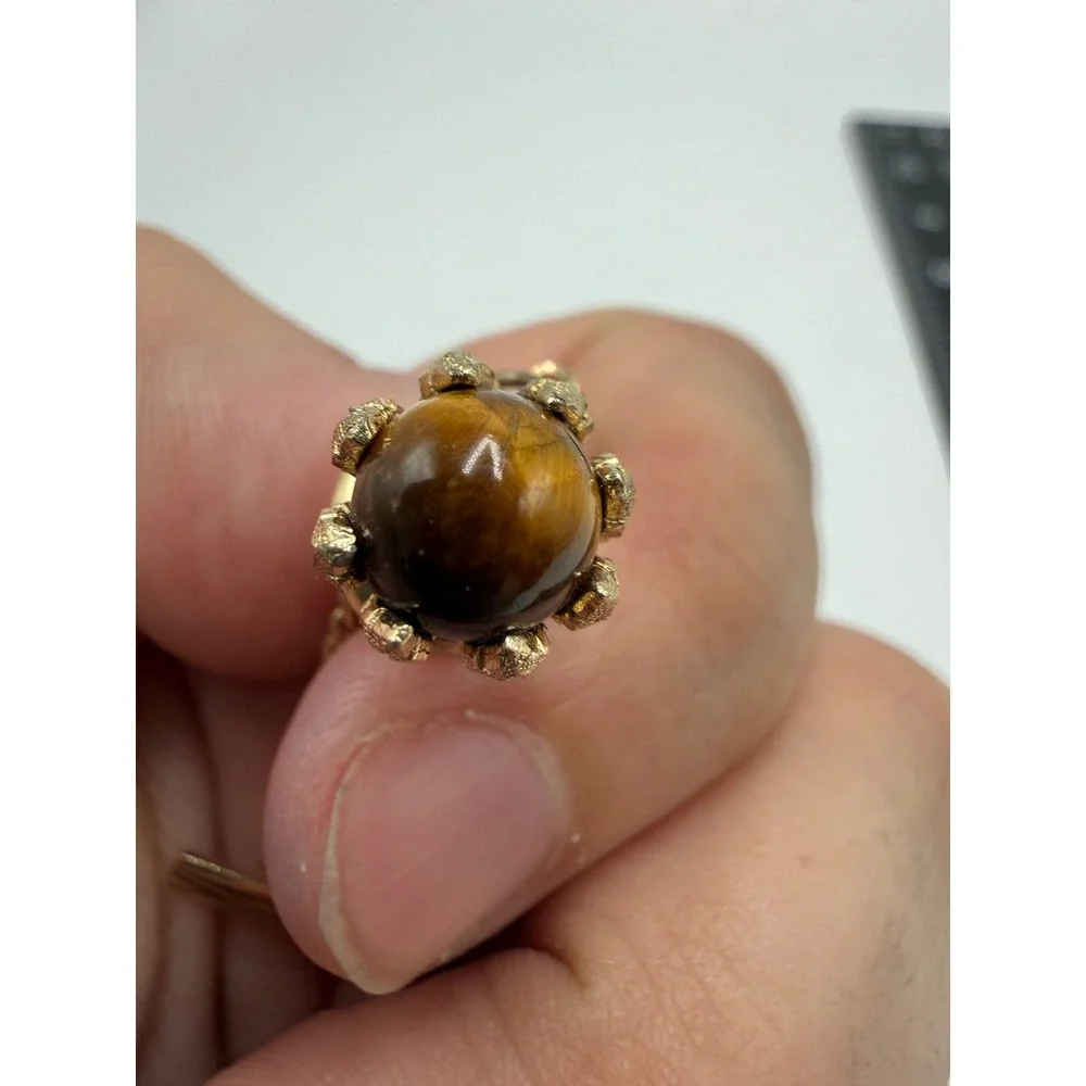 Vtg Gold Tone Tigers Eye Tie Tack Pin‎ with Security Chain and T-Bar Accessory